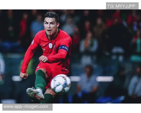 帕夫洛维奇谈足球偶像C罗的努力与胜利渴望引发共鸣