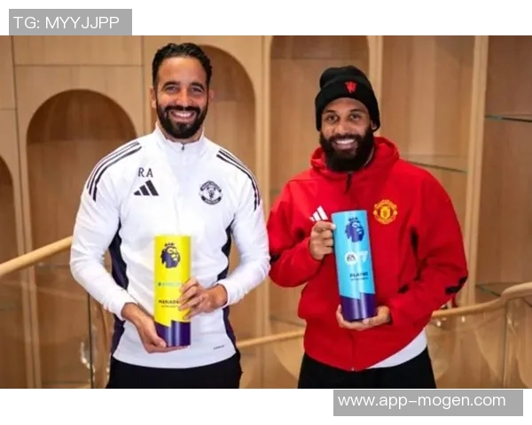 姆伯莫荣膺曼联对热刺比赛最佳球员引发球迷热议