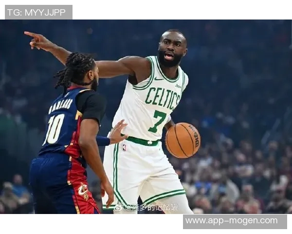 杰伦布朗半场表现出色独得12分助球队领先正负值高达24