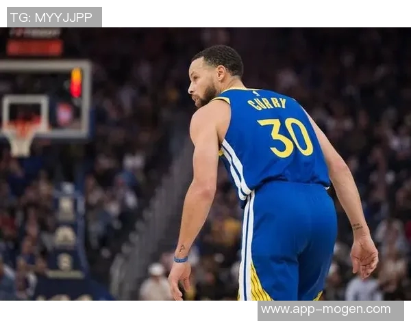 库里分享超远三分心得：命中第二记希望激发更多比赛活力