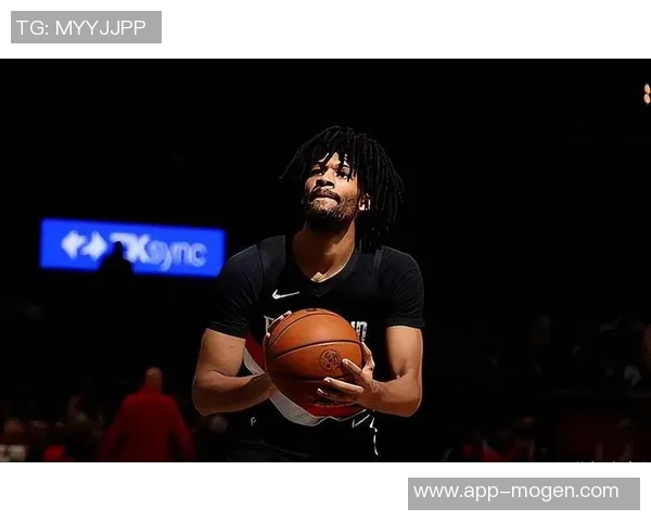 谢顿夏普表现出色18投9中砍下25分助力球队内外开花三分球命中率高达50